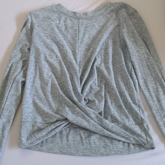 Old Navy - Twist-Hem Crop Top - Picture 1 of 3